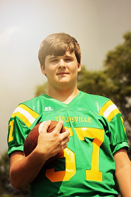 独家丨全面放弃英伟达Thor，小鹏自研芯片或5月上车，今后新车都将搭载自研芯片.